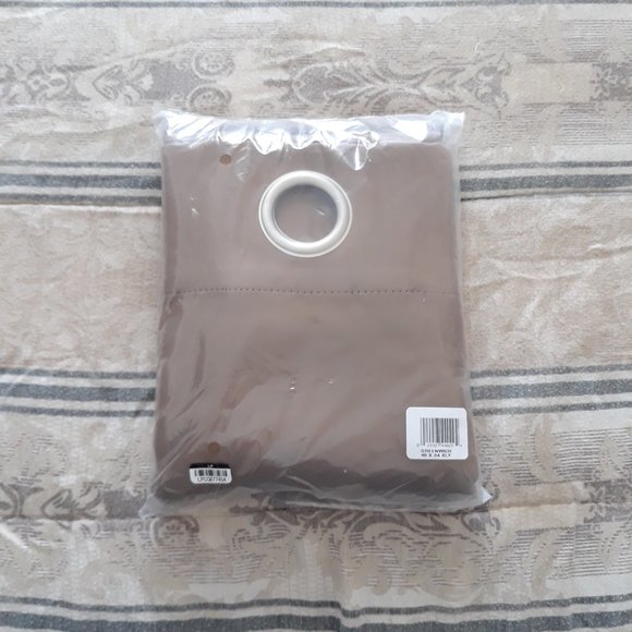 Sun Zero Mariah Grommet Curtain Panel (Single) - Picture 5 of 5